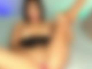 Live cam show with Alexa Whittee - Freak on Camsoda