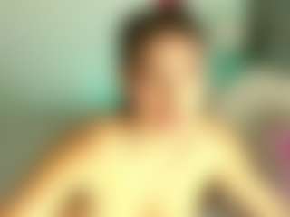 Live cam show with Alexa Whittee - BBW Toys on studioflirtlive.com