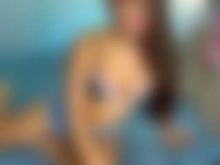 Live cam show with Alexa Whittee - Petite on Ass Tok