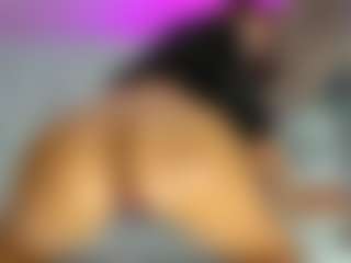 Live cam show with Alexa Whittee - BBW on Camsoda