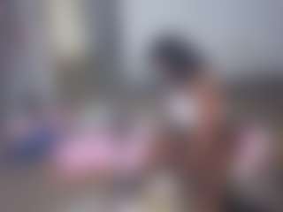 Live cam show with NynaStax - Brown Eyes on madthumbs