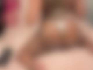 Live cam show with NynaStax - Cum on SpunkLive