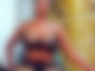 Live cam show with sashabigcock - Average on SpunkLive