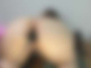 Live cam show with vampire-girl - Dildo on Dare Cams