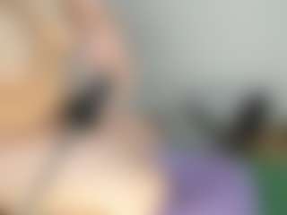 Live cam show with vampire-girl - American MILF on StripNow | united kingdom