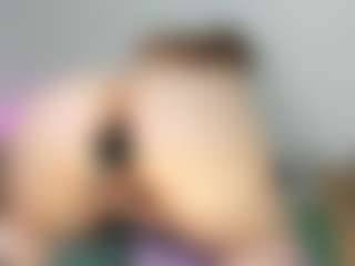 Live cam show with vampire-girl - Fingers on Cam Slut