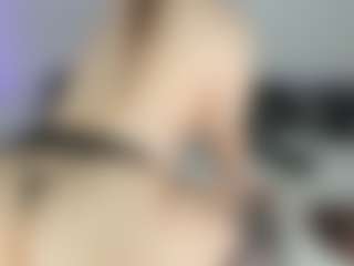 vampire-girl's Live Sex Cam Show