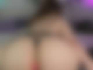 Live cam show with vampire-girl - Cum on friskycurves.com
