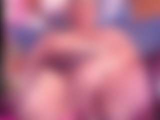 Live cam show with ingritbittch - Hairy on fapnchat