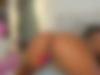 Live cam show with Antonia - Abs on Fling VIP Chat
