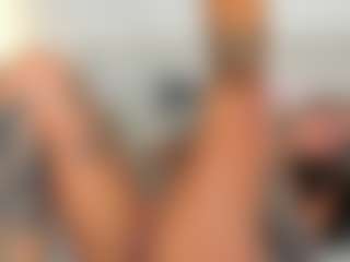 Antonia's Live Sex Cam Show