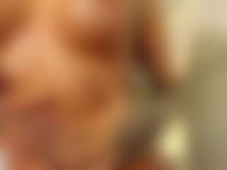 Antonia's Live Sex Cam Show