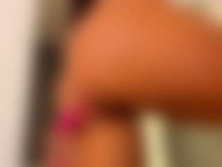 Antonia's Live Sex Cam Show