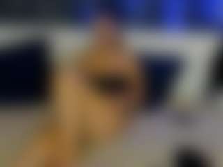 Live cam show with Ariana - Thin on Nude Chat * 1 On 1 Webcam Sex * Live Cam Show