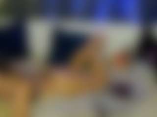 Live cam show with Ariana - Thin on Dolls Live