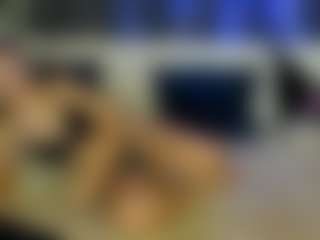 Live cam show with Ariana - Bikini on CamSextacy