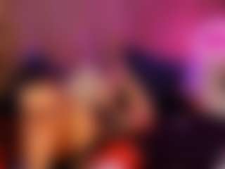 Live cam show with Ariana - Thin on livesexfox.com
