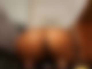 Live cam show with Angellyque - Long Legs on Chatstar