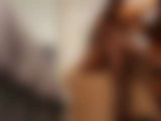 Angellyque MILF webcam performer live streaming