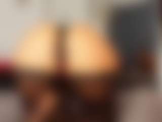 Live cam show with Angellyque - Sensual on Camsoda
