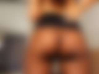 Live cam show with Angellyque - Crazy on Mixed Magazine Live