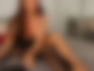 Live cam show with Angellyque - Long Hair on Chatstar