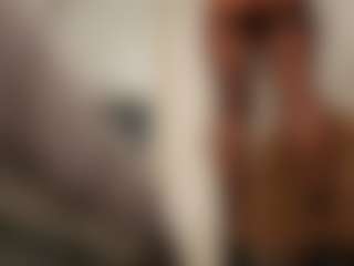Live cam show with Angellyque - Long Hair on Camming Site