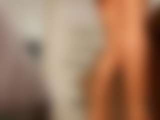 Angellyque MILF webcam performer live streaming
