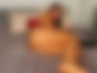 Live cam show with Angellyque - Sensual on Camsoda