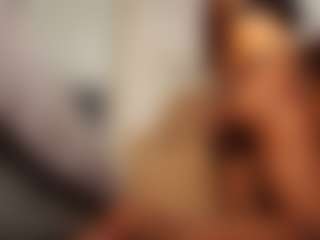 Live cam show with Angellyque - Sensual on Milfs Live