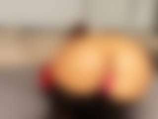 Live cam show with Angellyque - Long Hair on LiveSexCams6