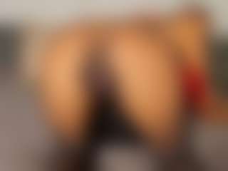 Live cam show with Angellyque - Crazy on Camsoda