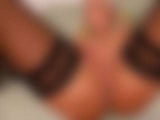 Live cam show with LexiLow - Bedroom Blonde Hair on MyBangCams