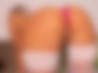Live cam show with LexiLow - Latina Petite on liverealitysex.com