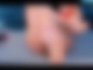 Live cam show with SonyaFoxx - Cbt on Nude Live Now