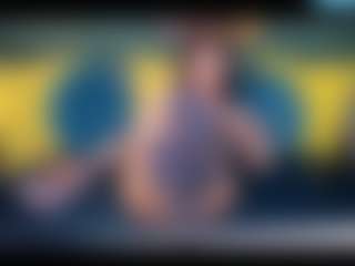 Live cam show with SonyaFoxx - Joi on livesuperchat.net