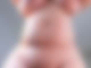 Ann MILF webcam performer live streaming