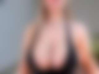 Ann's Live Sex Cam Show
