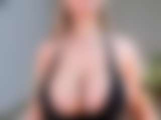 Ann's Live Sex Cam Show