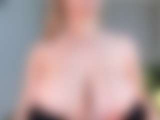 Ann's Live Sex Cam Show
