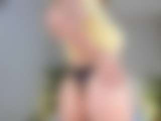 Live cam show with Ann - Dirty Talk on Fling VIP Chat