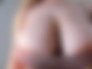 Ann's Live Sex Cam Show