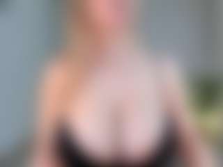 Ann's Live Sex Cam Show