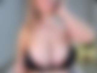 Ann's Live Sex Cam Show