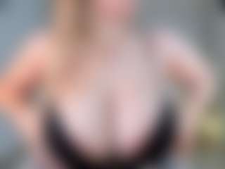 Ann's Live Sex Cam Show
