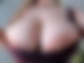 Ann's Live Sex Cam Show