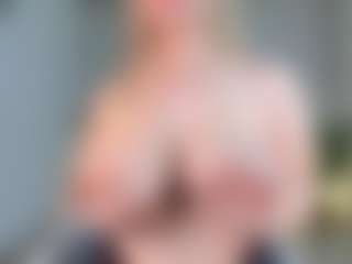 Live cam show with Ann - Big Tits MILF on Camsoda