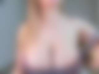 Ann's Live Sex Cam Show