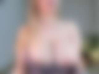 Ann's Live Sex Cam Show