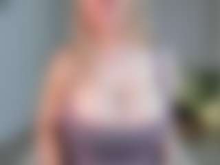 Ann's Live Sex Cam Show